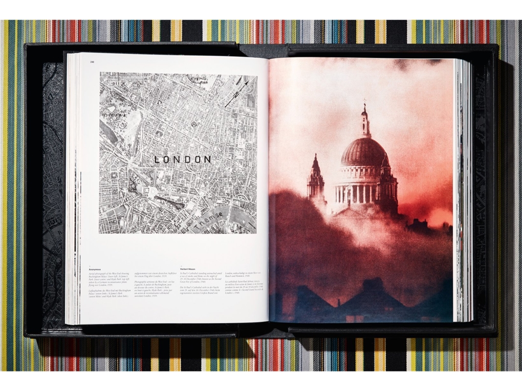 London. Portrait of a City, Paul Smith Edition No. 1–500 ‘Piccadilly Circus’ Edition of 500