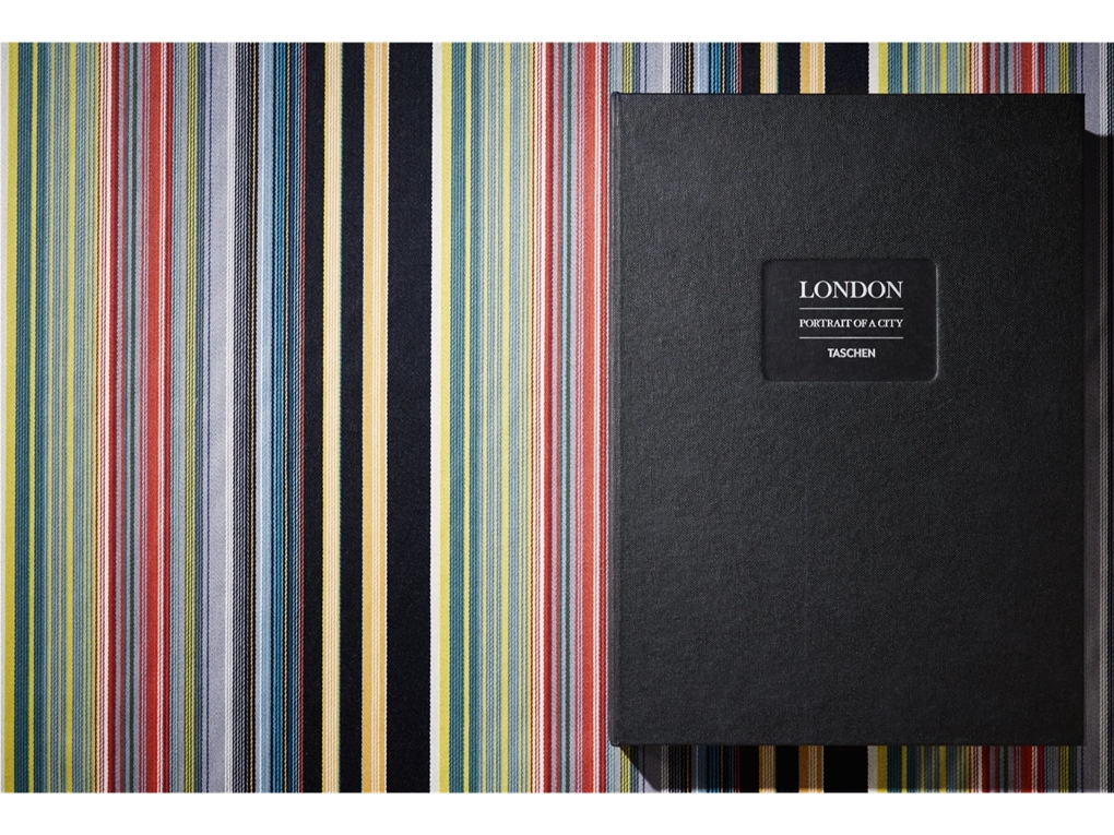 London. Portrait of a City, Paul Smith Edition No. 1–500 ‘Piccadilly Circus’ Edition of 500